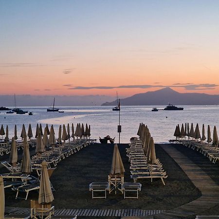 Suite Hotel Nettuno Sestri Levante Exterior photo