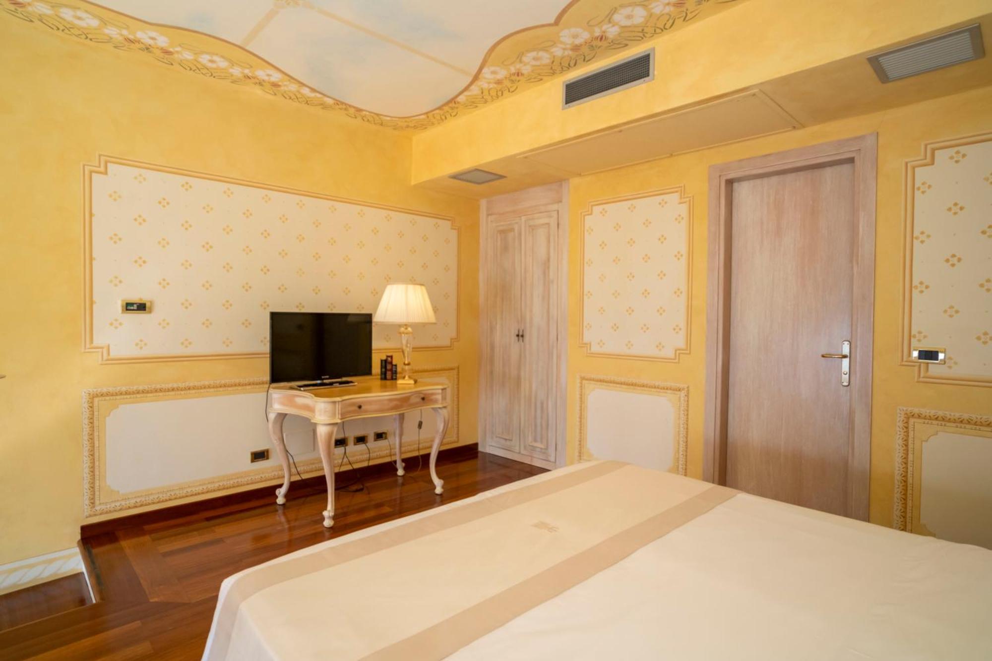 Suite Hotel Nettuno Sestri Levante Exterior photo