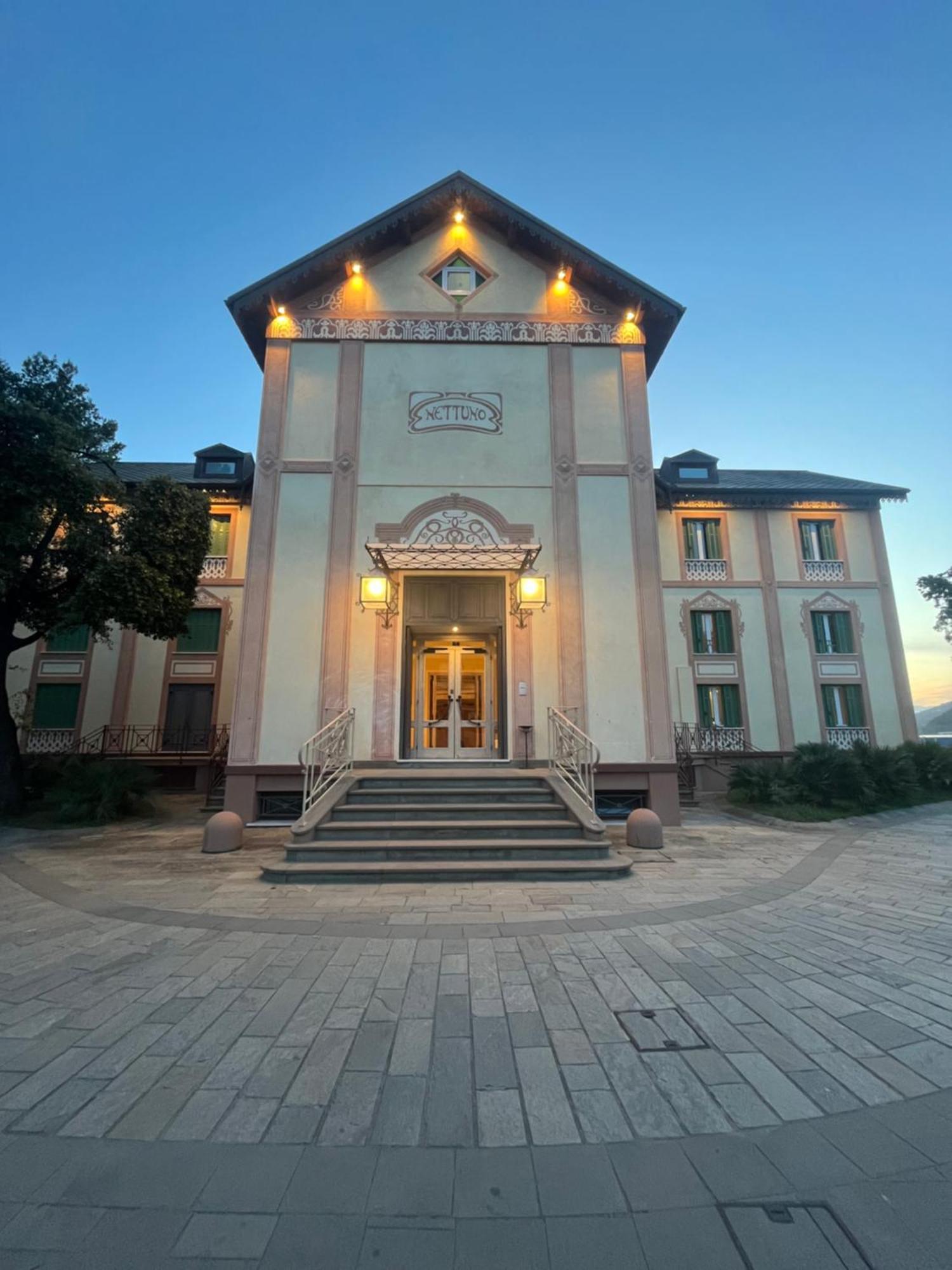 Suite Hotel Nettuno Sestri Levante Exterior photo